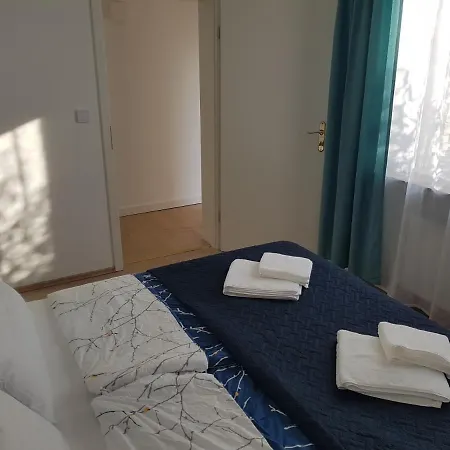 Suiteable Living Vechta Am Ziegelhof Komplett Saniert,Grosse Terrasse, Schnelles Wlan, Netflix, Alt Appartamento *